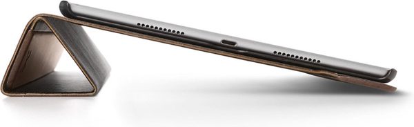 iPad Pro 11 hoesje - Woodcessories - Zwart - Hout - Afbeelding 7
